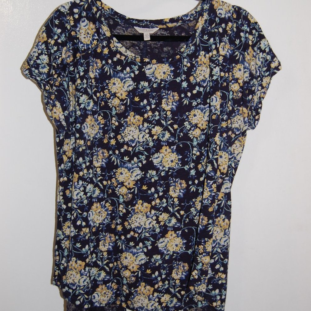 American Eagle floral top
